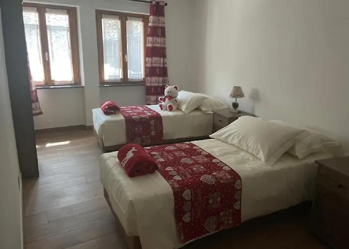 Maison Julie-lungo La Via Francigena